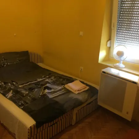 شقة Belvarosi Minilakas 2 Fore بيتْش