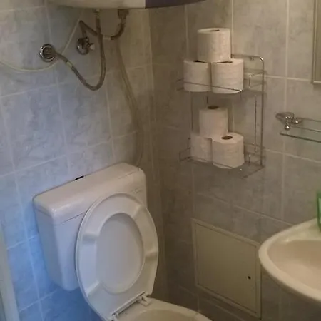 Apartament Belvarosi Minilakas 2 Fore Pécs