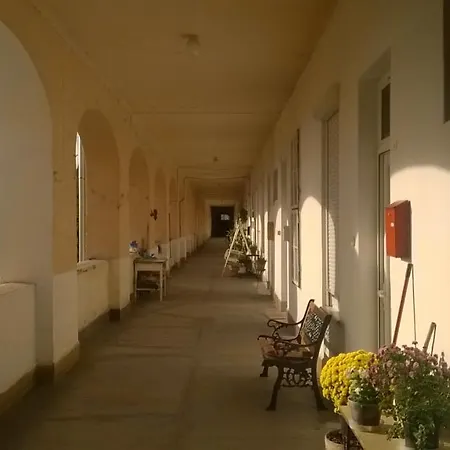 Belvarosi Minilakas 2 Fore